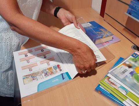 Umschlag für Schulbuch